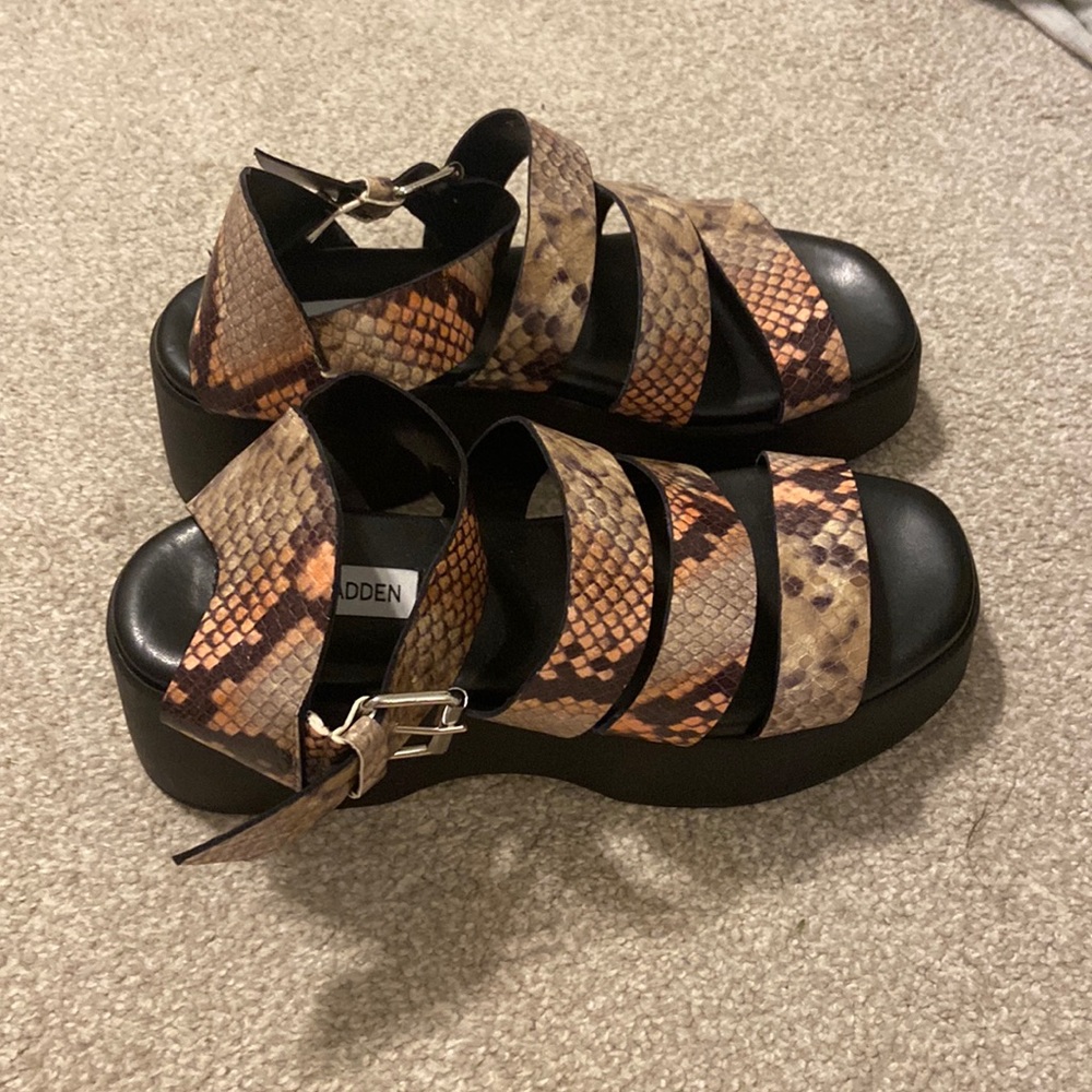 Steve Madden sandals